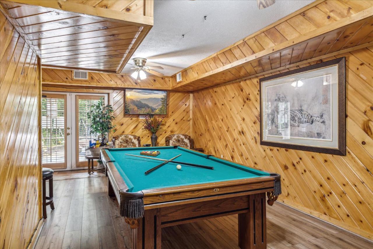 Smokey Max Chalet Sevierville Exterior foto
